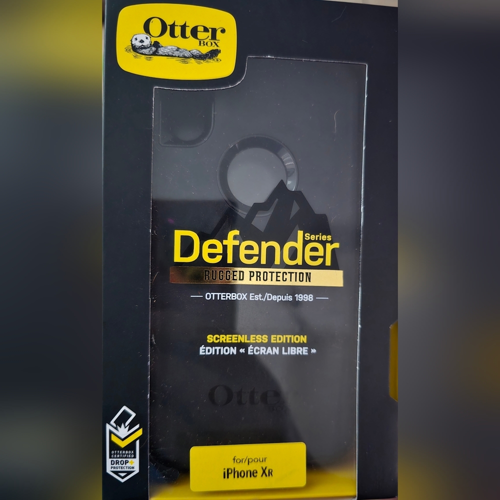 OtterBox Defender Series iPhone XR Case - Black